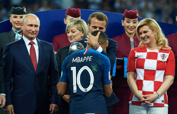 家队退役仪 家队退役仪